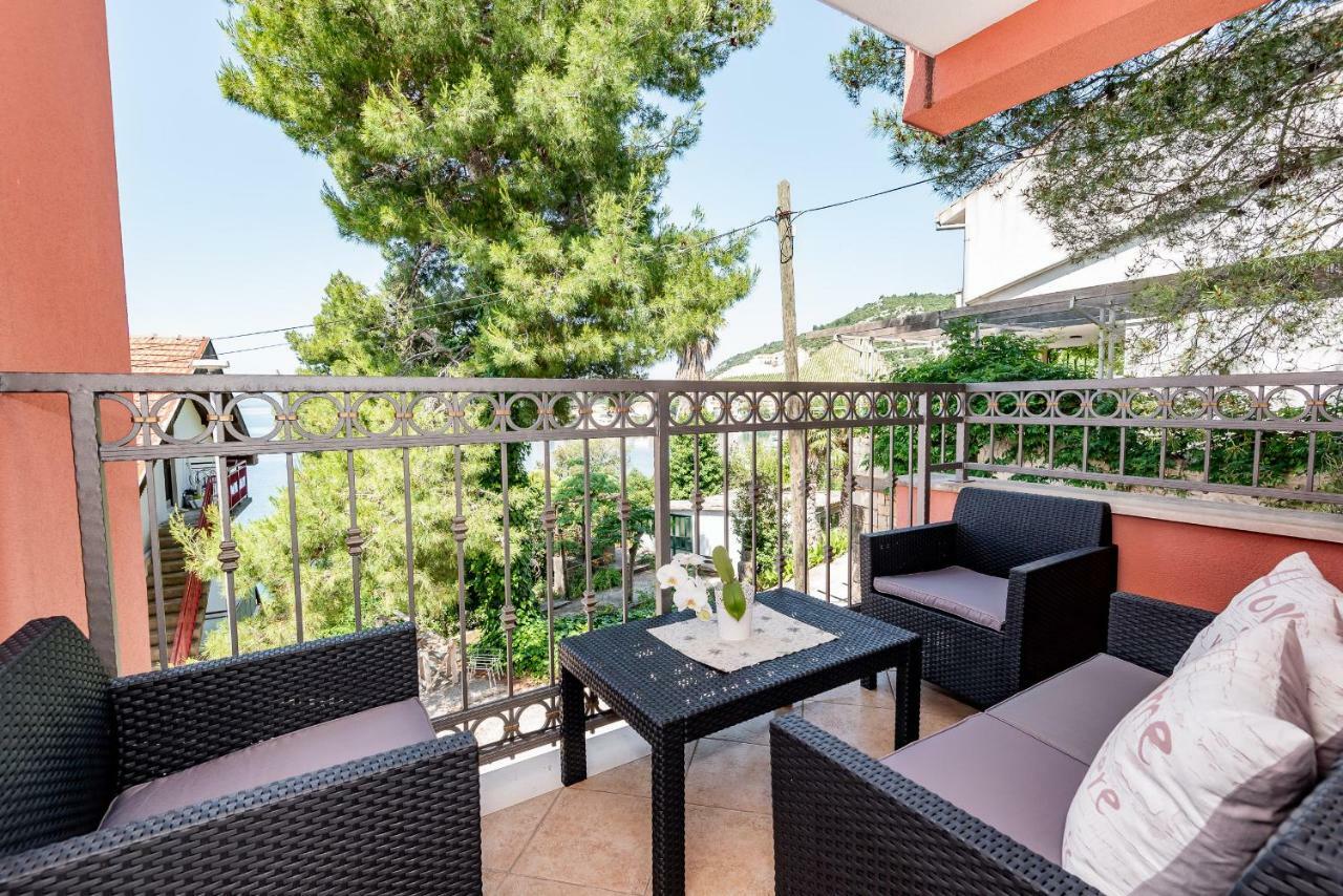 Apartmani Marina Klek Bagian luar foto