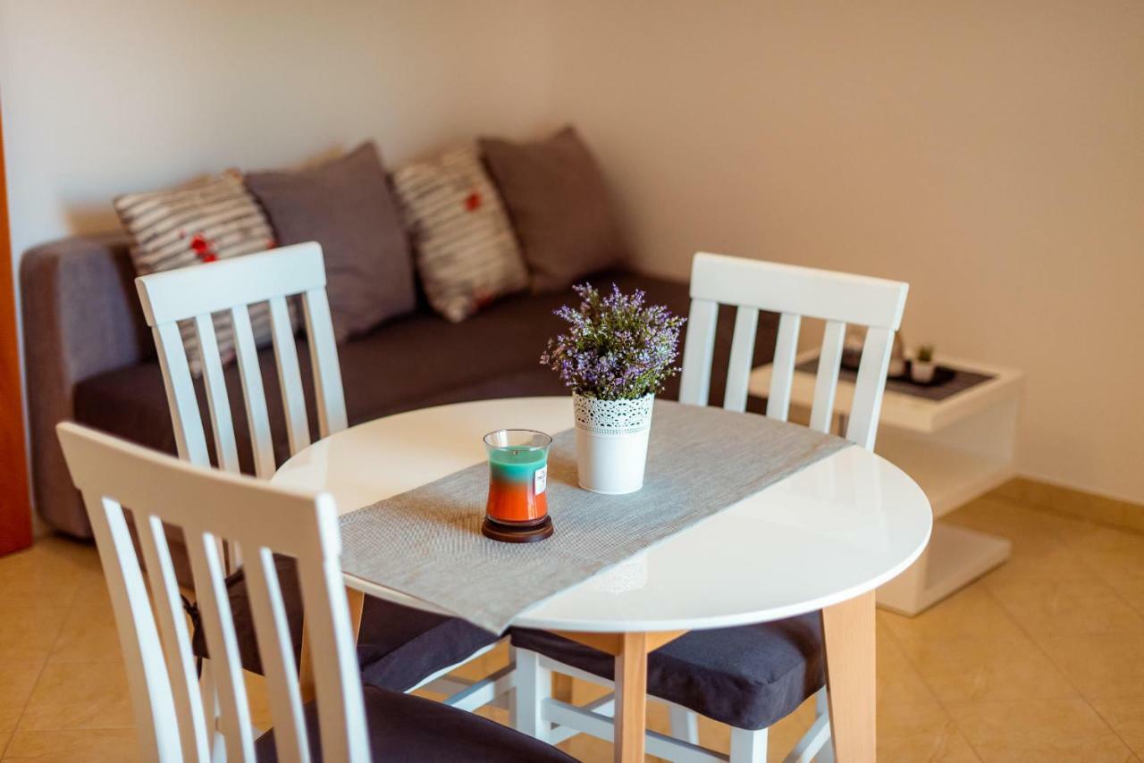 Apartmani Marina Klek Bagian luar foto