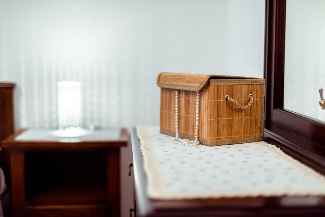 Apartmani Marina Klek Bagian luar foto