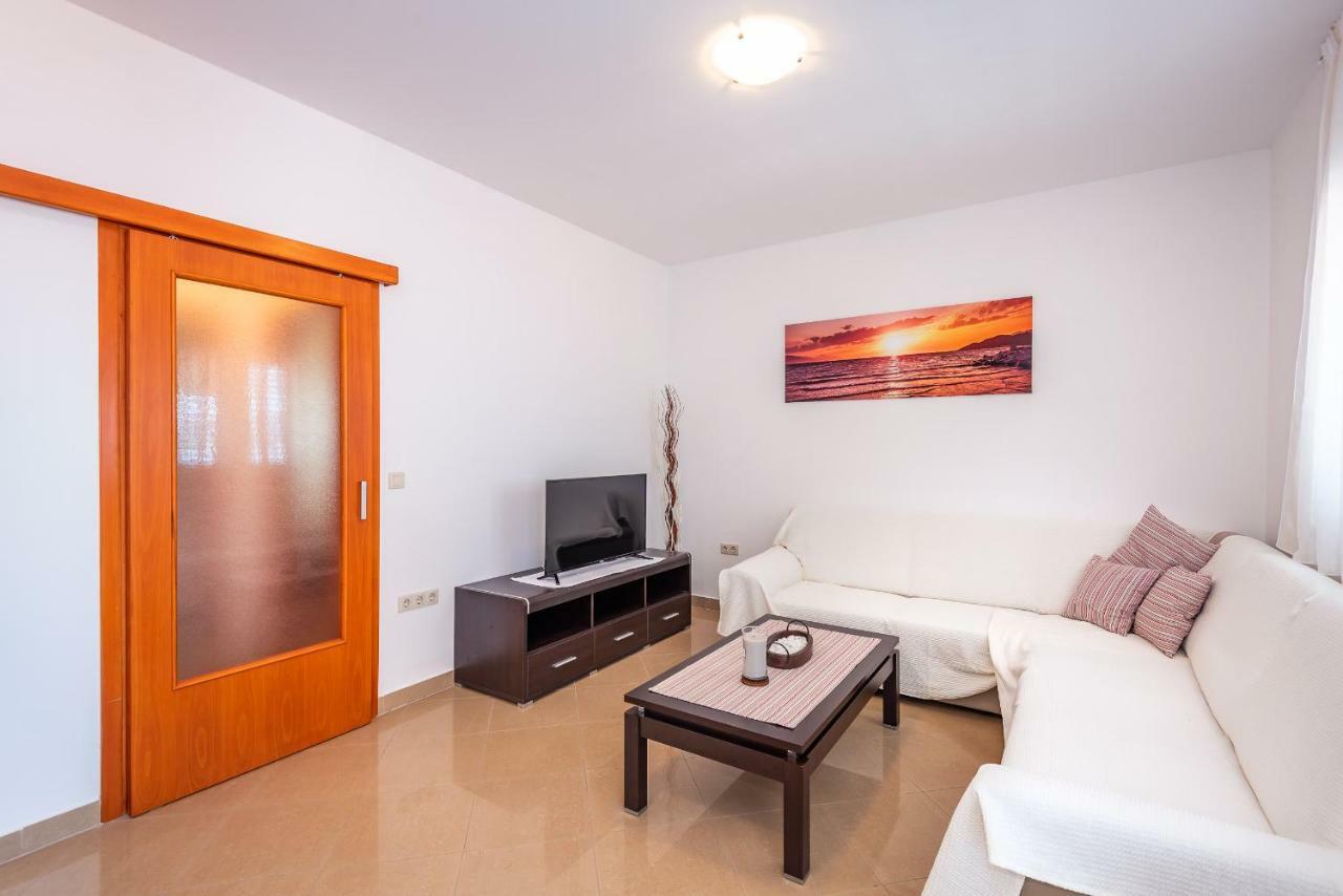 Apartmani Marina Klek Bagian luar foto