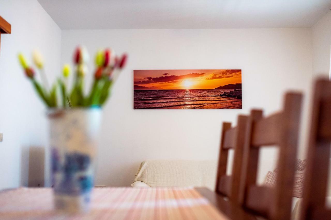 Apartmani Marina Klek Bagian luar foto