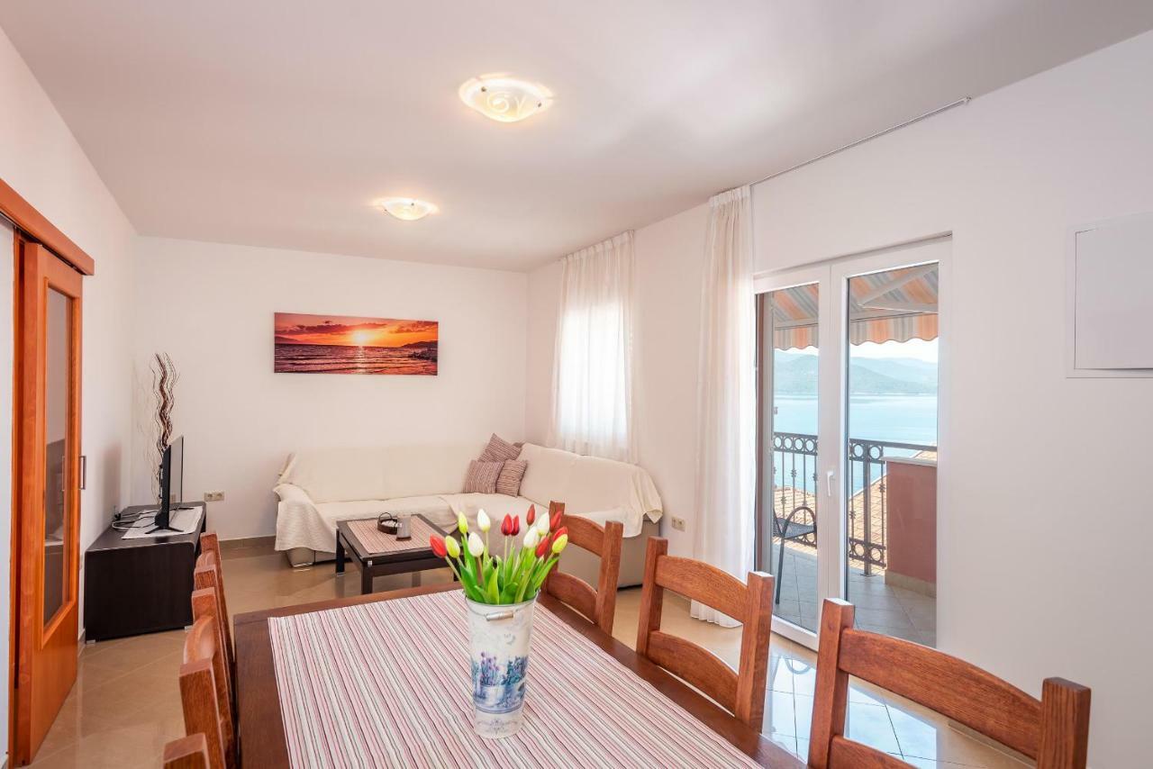 Apartmani Marina Klek Bagian luar foto