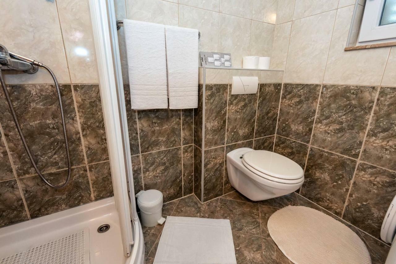 Apartmani Marina Klek Bagian luar foto