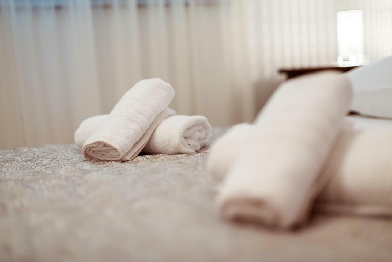 Apartmani Marina Klek Bagian luar foto