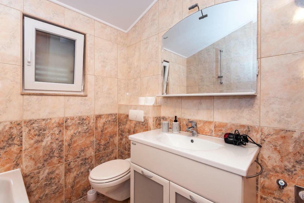 Apartmani Marina Klek Bagian luar foto
